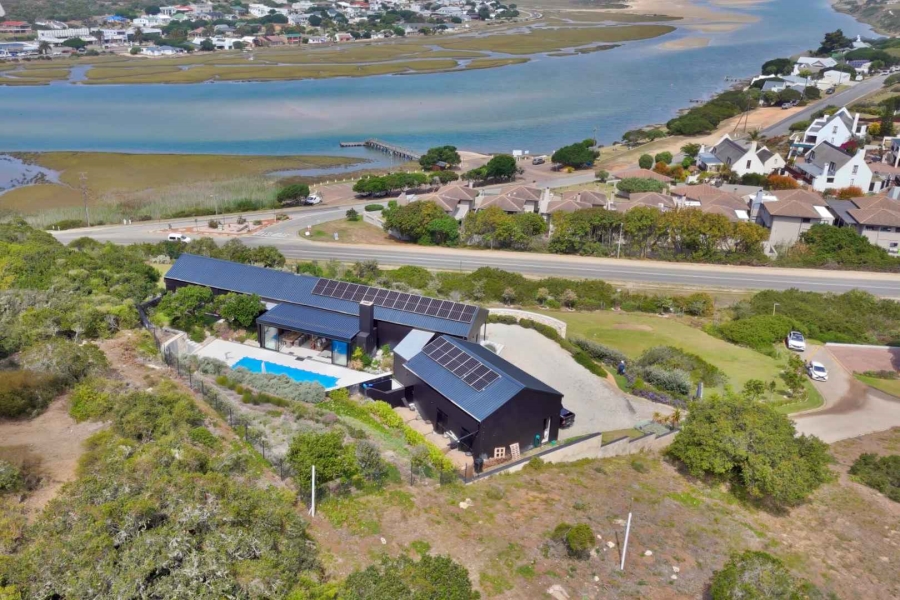 4 Bedroom Property for Sale in Stilbaai Wes Western Cape